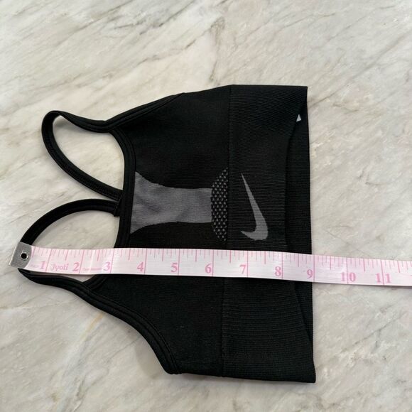Nike Indy Kids' (Girls') Sports training Bra size XS 6-7 NWT - Picture 9 of 9